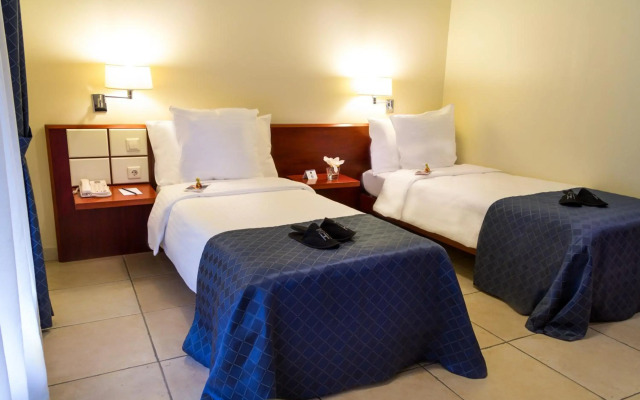 Best Western Plus Grand Hotel Victor Hugo