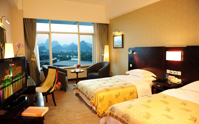 Guilin Lijiang Waterfall Hotel