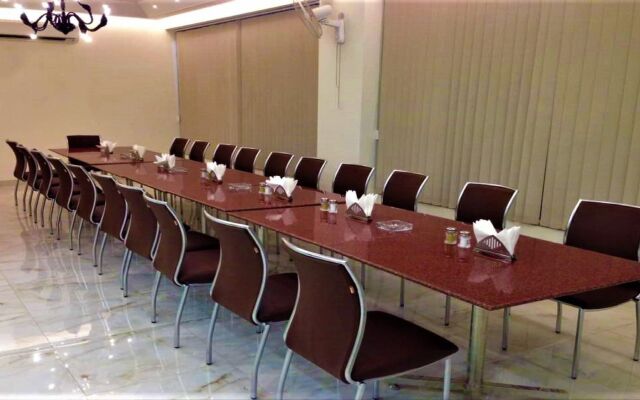 Hotel Sai Village Gurgaon