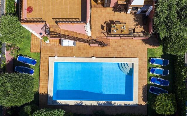 Villa - 4 Bedrooms with Pool and WiFi - 108763