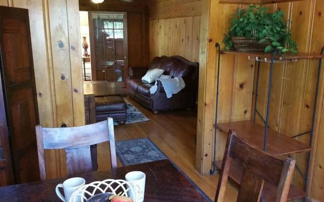 Historic Smarthouse Charming Comfy King