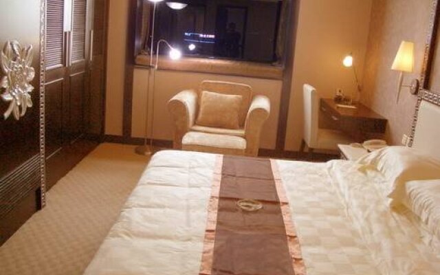 Starway Hotel Luoyang Mudan Square