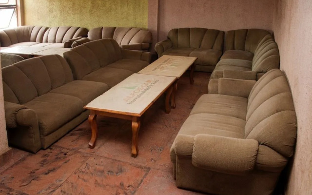 Alfoscar Hotel & Suites