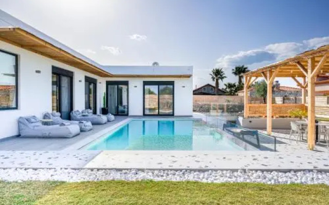 Sardines Villas