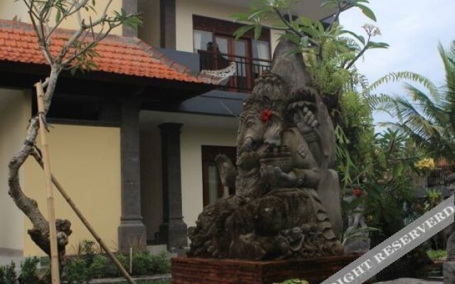 Villa Bungsil Gading