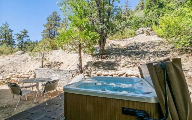 Moonlight Shores Lakefront