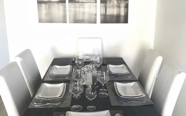 Beautiful 3 bedroom flat 8-9 persons