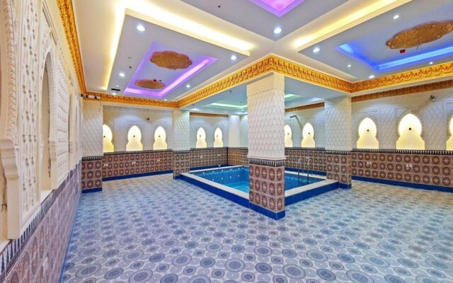 OYO 586 Al Tamayoz Al Raqi Hira