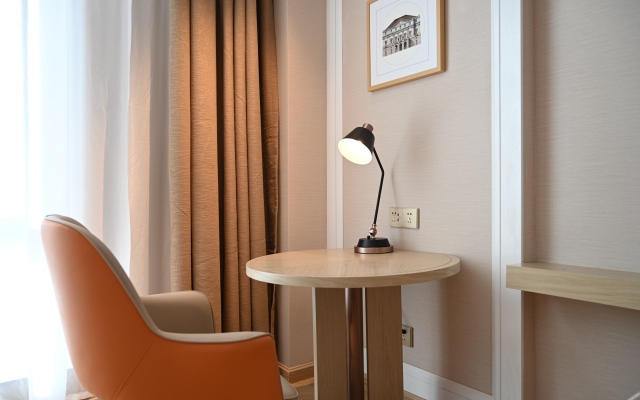 Vienna Hotel (Yecheng Zero Kilometer)