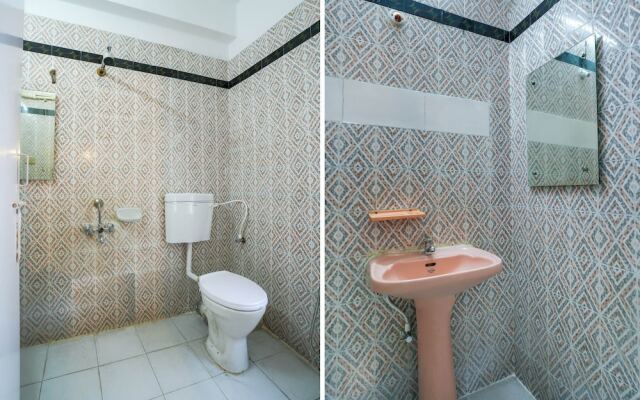 OYO 49253 Raja Residency