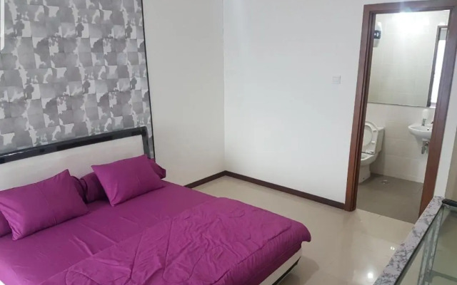 4 Bed Condo Sleeping by The Sea