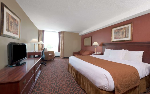 Ramada by Wyndham Niagara Falls/Fallsview