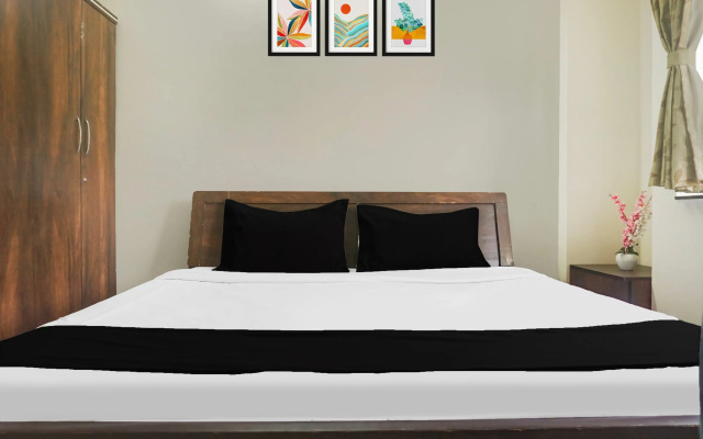 OYO Flagship 81602 Hotel Mv Galaxy