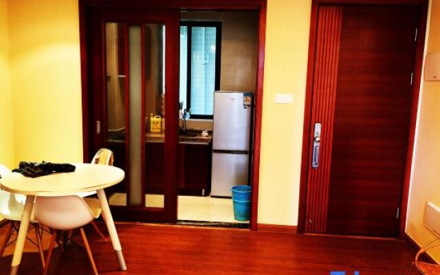 Shili Yintan Shili Renjia Holiday Apartment Hotel