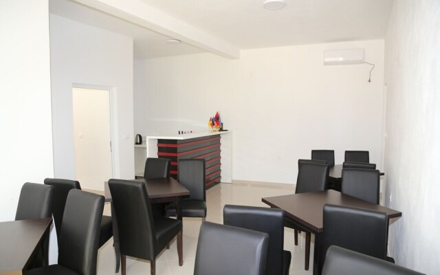 Beautiful 1-bed Apartment in Ulcinj