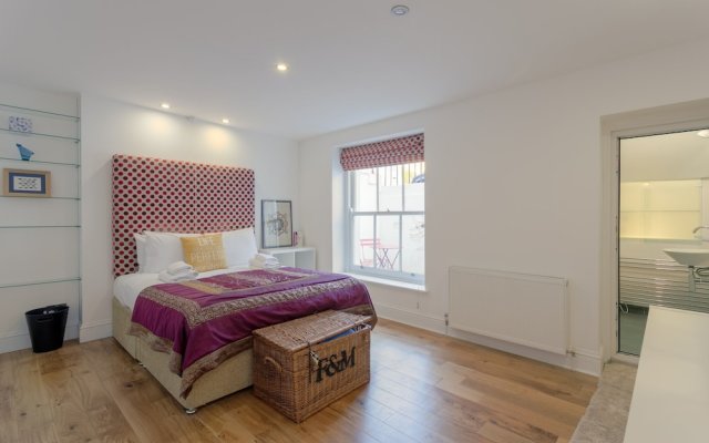 2 Bedroom Victorian Flat in the Heart of Islington