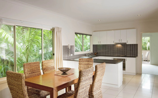 BreakFree Aanuka Beach Resort