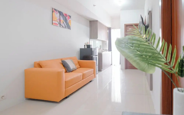 Warm And Comfy 2Br Apartment At Vittoria Residence