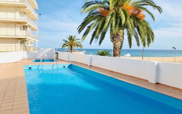 Investingspain Studio Beach Paradise Front sea Views on the Beach