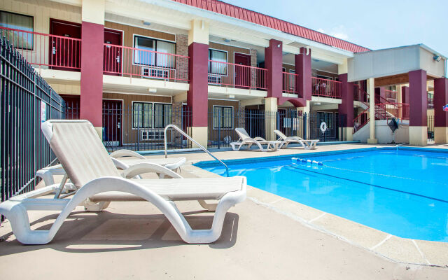 Econo Lodge Kearney - Liberty