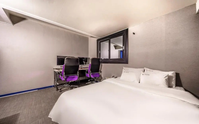 Suwon Hotel Coco