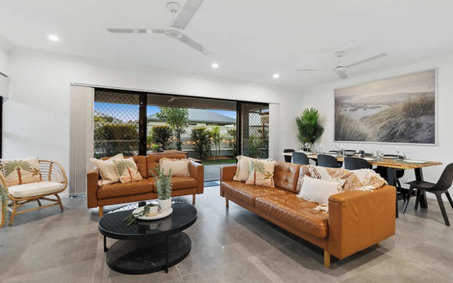 Trinity Oasis Spa BBQ Family Retreat