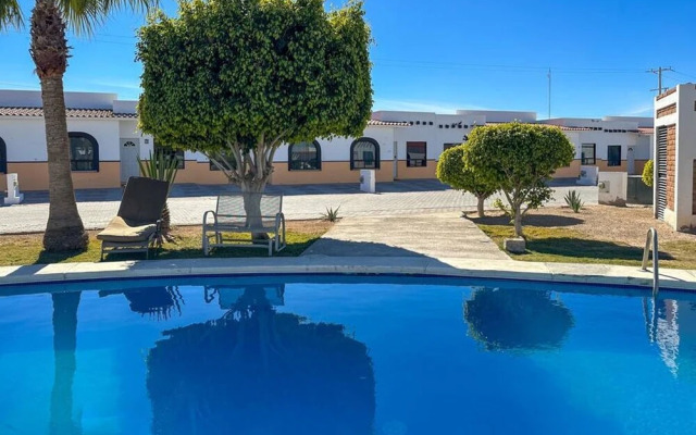 Mexican Ambience Townhome With Pool 1