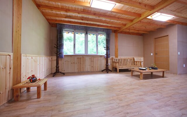 Pyeongchang Gold Hanok Pension