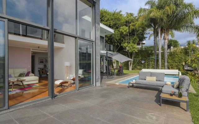 Pool, sun and sea View - Villa das Quebradas