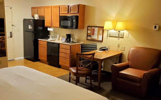 Candlewood Suites Fayetteville – University of Arkansas, an IHG Hotel