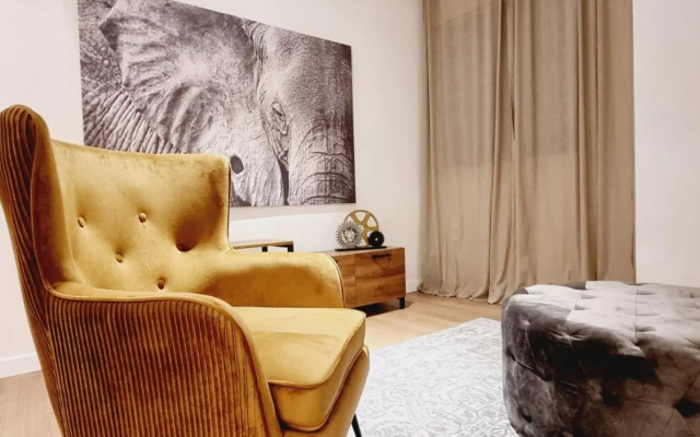 Newly Renovated Super-Chic Apartment