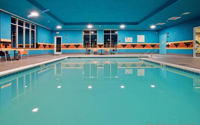 Holiday Inn Hotel & Suites Williamsburg-Historic Gateway by IHG