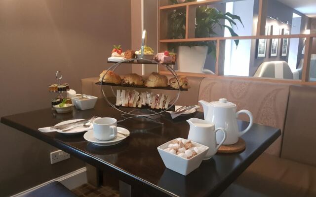Fairburn Hotel