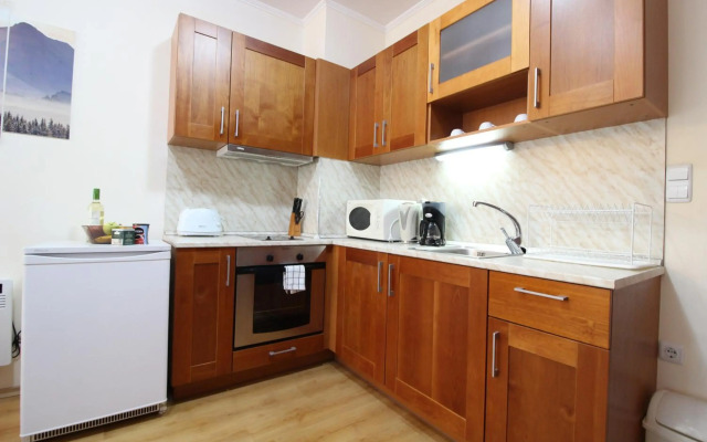 Pine Tree Apartment 2 - B7