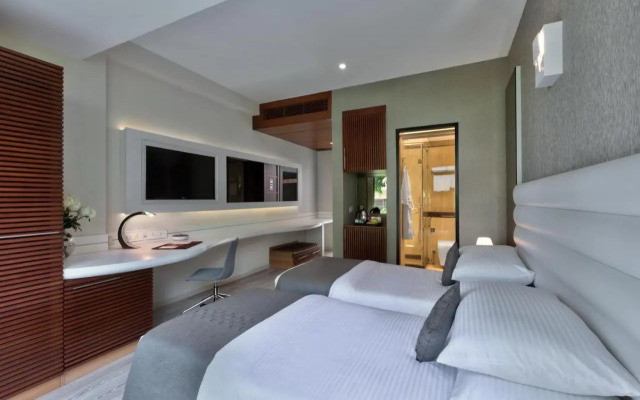 The Atara Near Golf Course Road