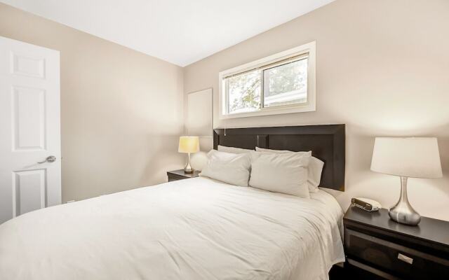 Perfect Getaway Cabin in the Okanagan 6
