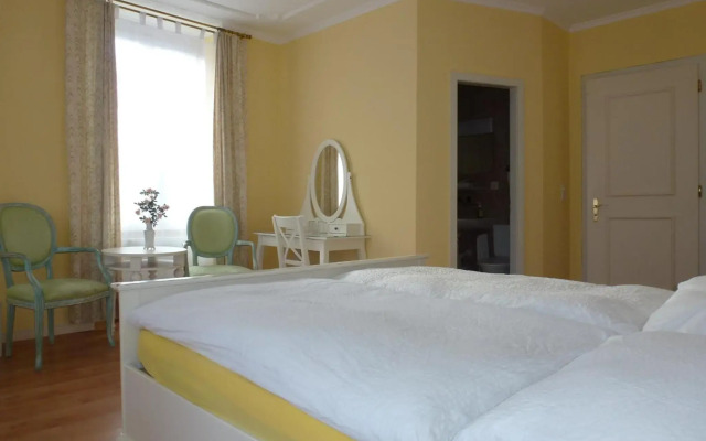 Central Continental Hotel