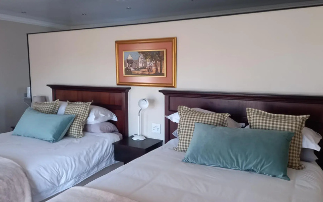 Dormio Manor Guest Lodge