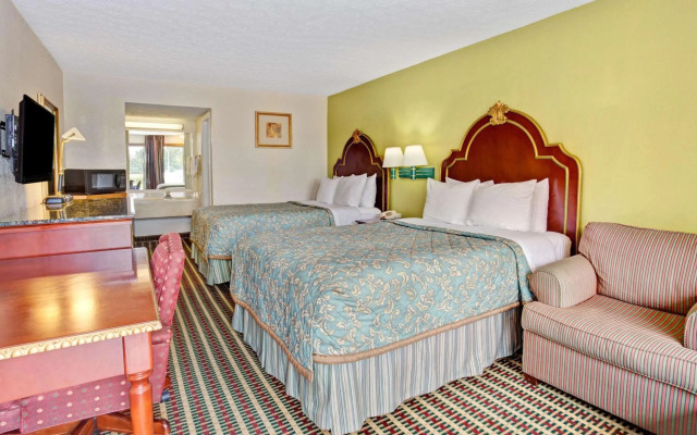 Travelodge Sellersburg