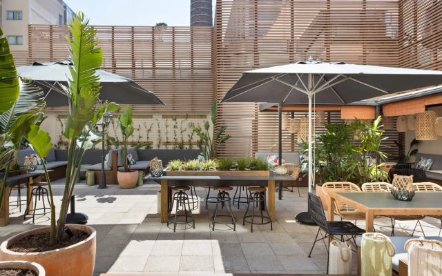 INNSiDE by Melia Barcelona Apolo Hotel
