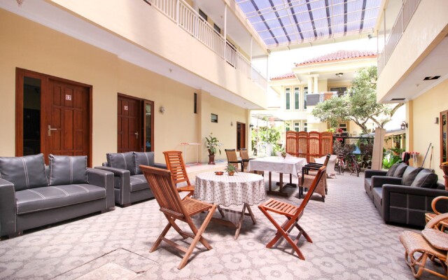 RedDoorz Plus near Rumah Sakit JIH