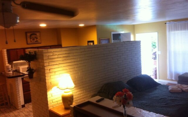 The Bridge At Cordova Boutique Hotel And Hostel