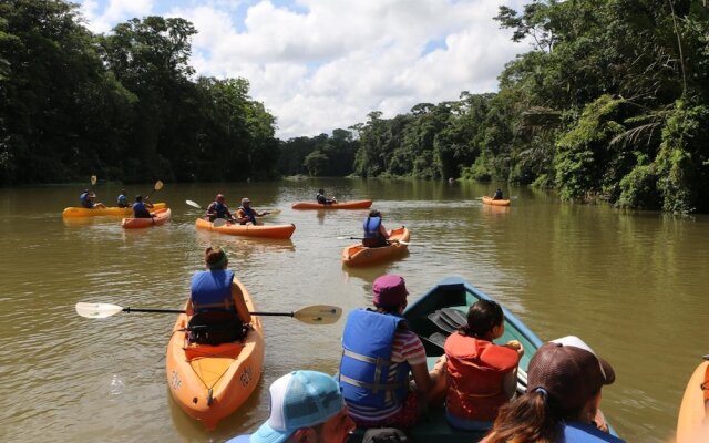 Tortuguero Adventures Guesthouse