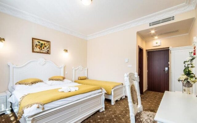 Hotel Aphrodite Palace