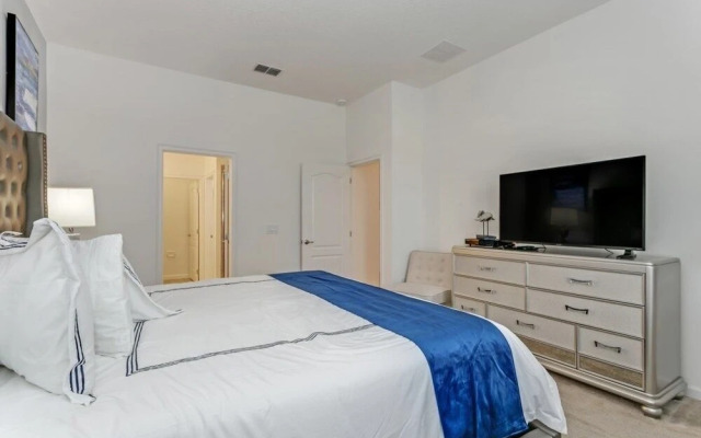 12 Bedroomsq Foot Villa Villa by Redawning