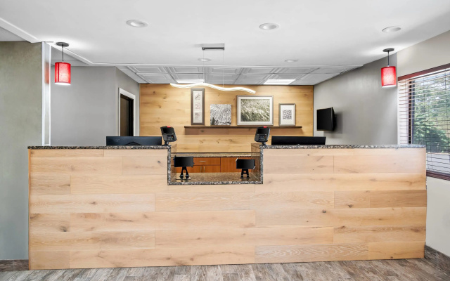 Country Inn & Suites by Radisson, Muskegon, MI