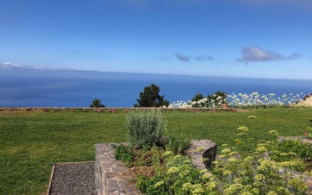 Quinta Inácia by Our Madeira