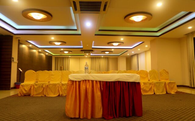 Yellow Pagoda Hotel