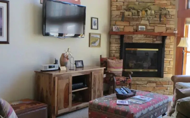 Elk Point by Durango Red Cliff Properties