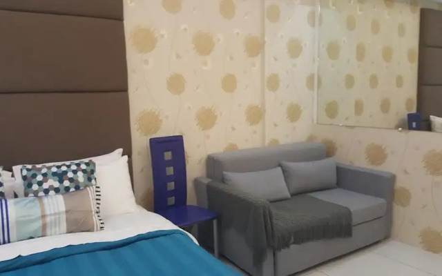 Twin Oaks Place Units
